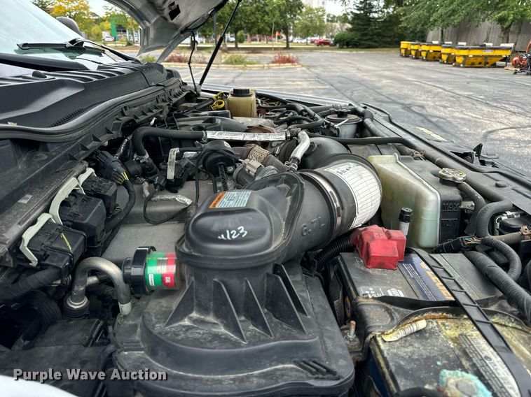 image for item DV5949 2019 Ford  F350 Super Duty XL Crew Cab pickup truck