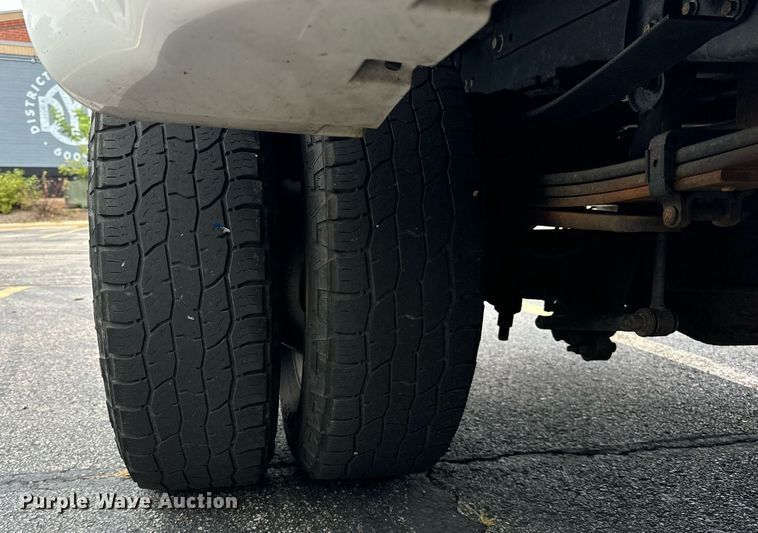 image for item DV5949 2019 Ford  F350 Super Duty XL Crew Cab pickup truck