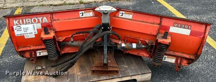 image for item DV5953 Kubota  V4291 snow plow