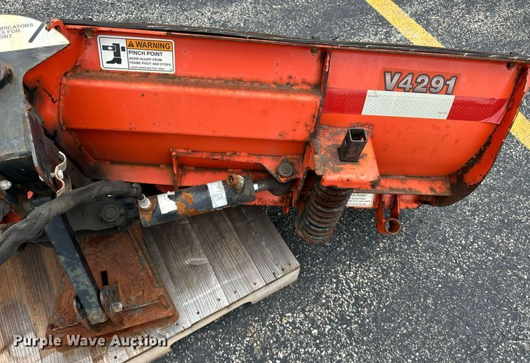 image for item DV5953 Kubota  V4291 snow plow