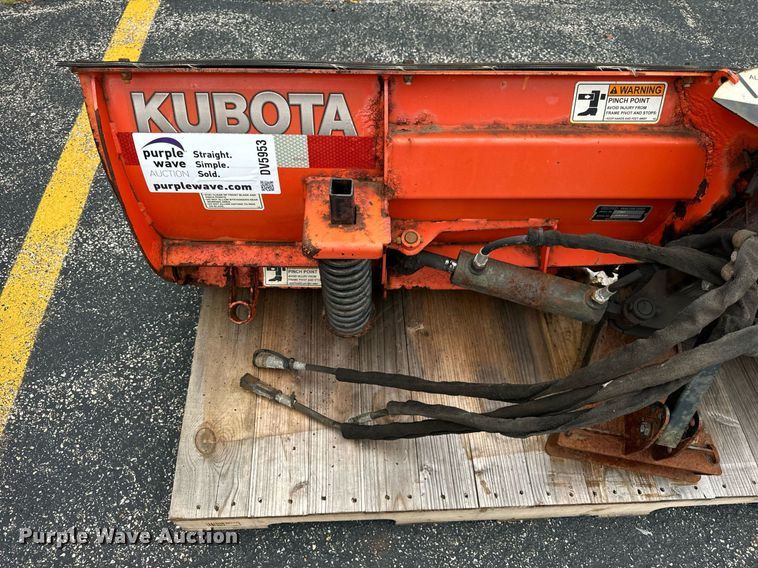 image for item DV5953 Kubota  V4291 snow plow