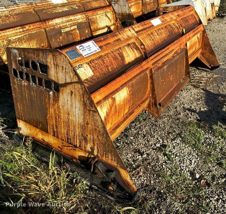 image for item DV5966 ProTech  IS10S skid steer snow pusher