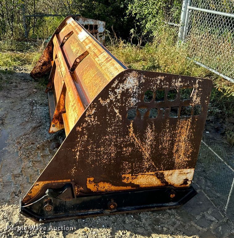 image for item DV5968 ProTech  IS10S skid steer snow pusher