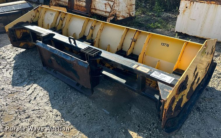 image for item DV5971 Arctic  10LD skid steer snow pusher