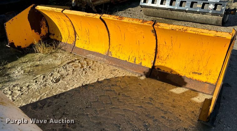 image for item DV5975 Arctic 10LD skid steer snow pusher