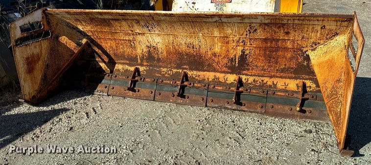 image for item DV5978 ProTech  IS10S skid steer snow pusher