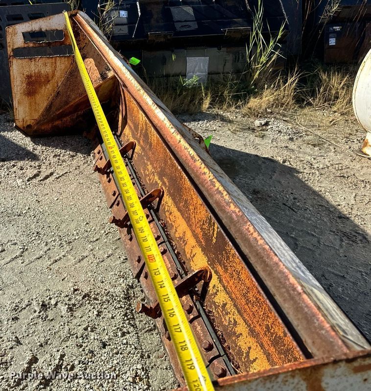 image for item DV5978 ProTech  IS10S skid steer snow pusher