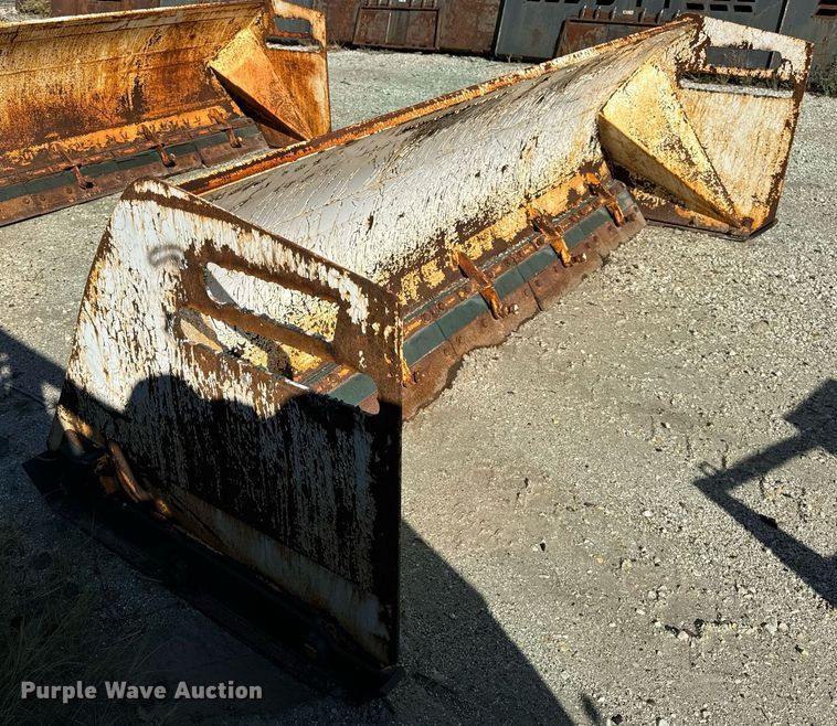 image for item DV5979 ProTech  IS10S skid steer snow pusher