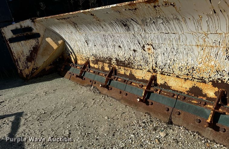 image for item DV5979 ProTech  IS10S skid steer snow pusher