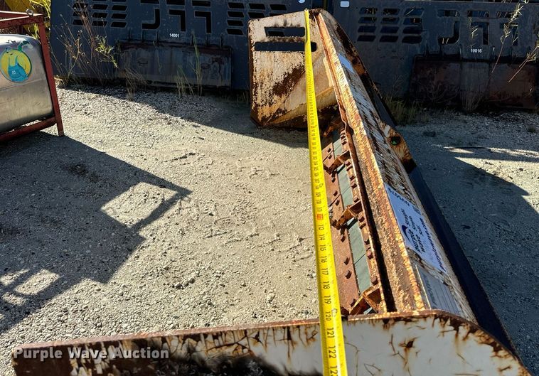 image for item DV5979 ProTech  IS10S skid steer snow pusher