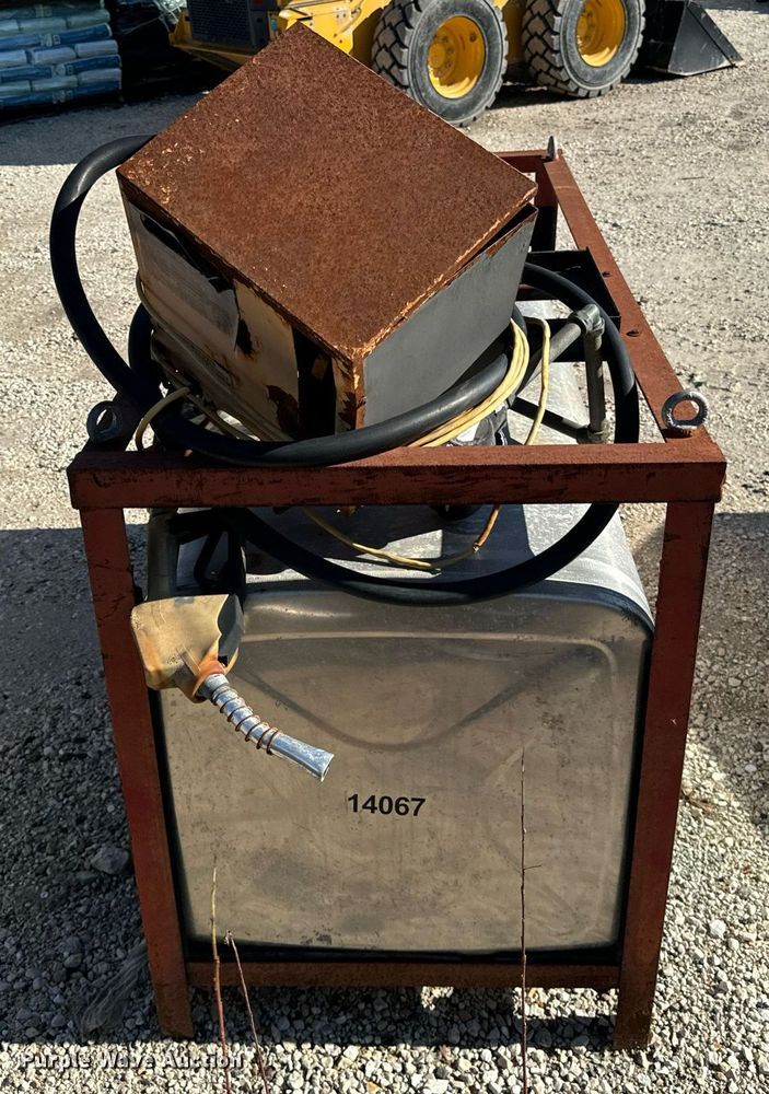 image for item DV5981 Fuel tank