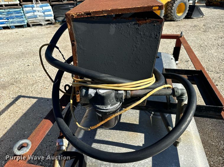 image for item DV5981 Fuel tank