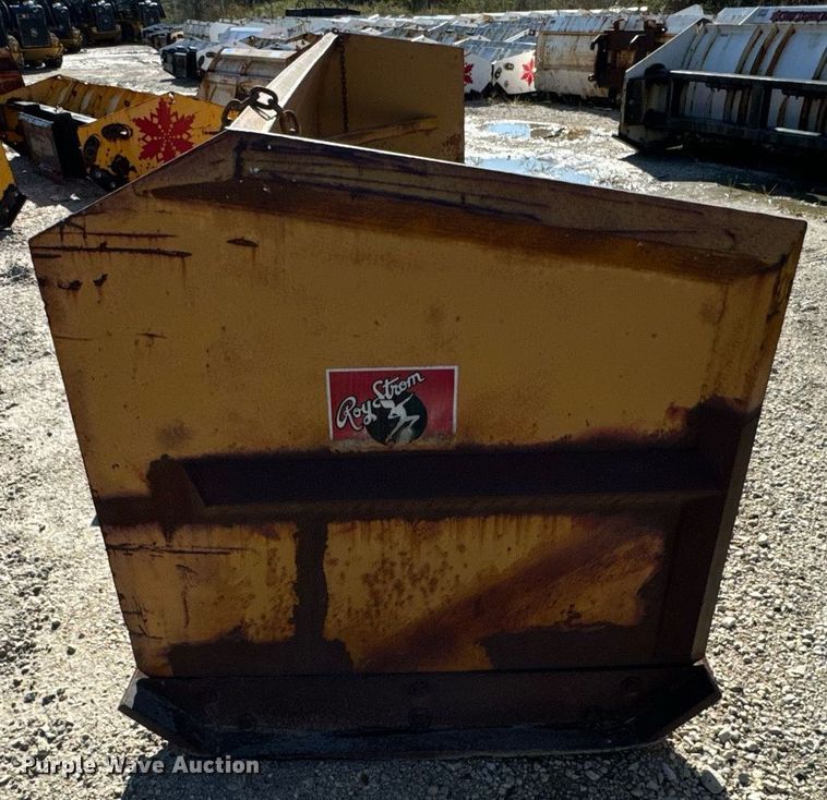 image for item DV5982 Roy Strom  16' W snowpusher 