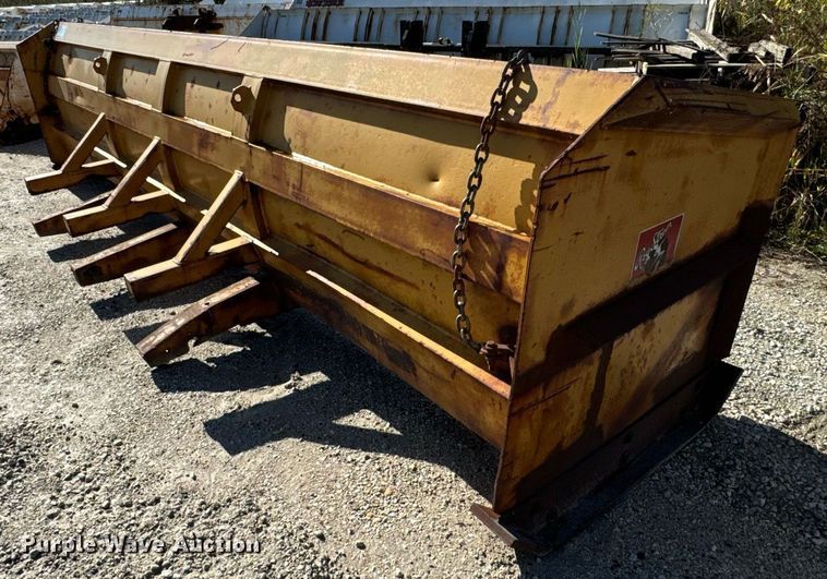 image for item DV5982 Roy Strom  16' W snowpusher 