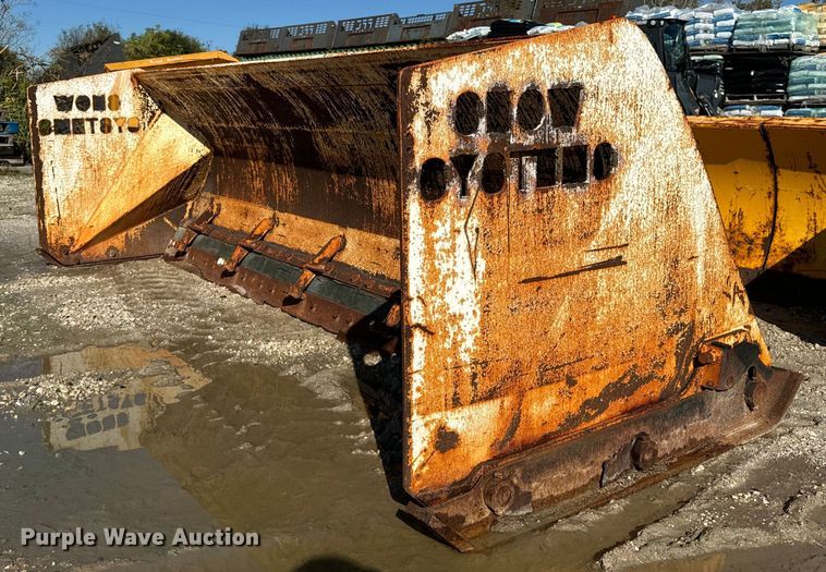 image for item DV5983 ProTech  IS10S skid steer snow pusher