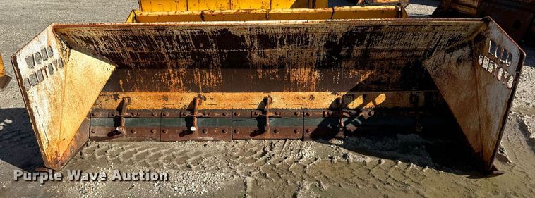 image for item DV5983 ProTech  IS10S skid steer snow pusher