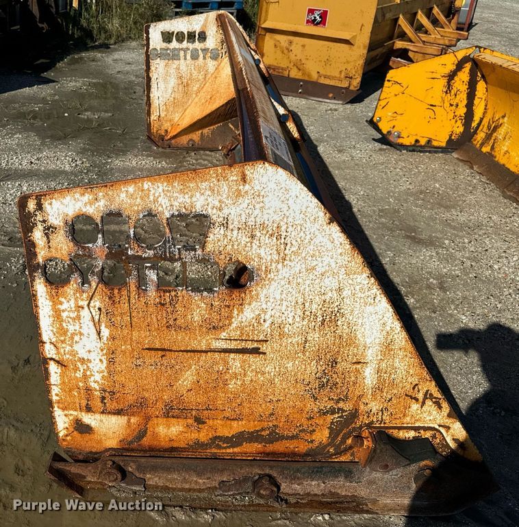 image for item DV5983 ProTech  IS10S skid steer snow pusher