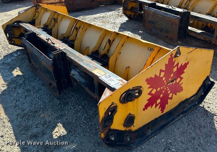 image for item DV5985 Arctic  LD10 skid steer snow pusher