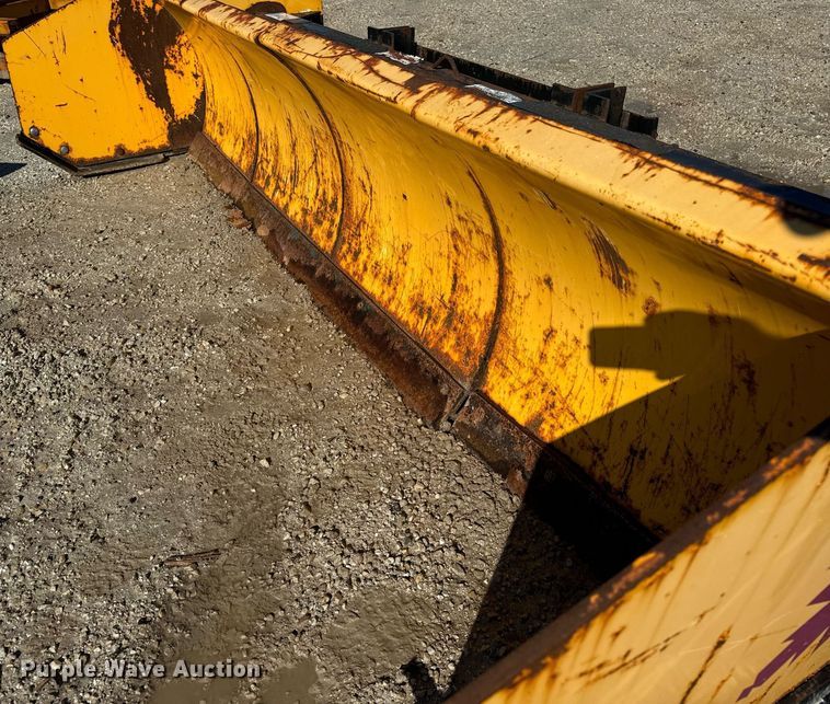 image for item DV5985 Arctic  LD10 skid steer snow pusher