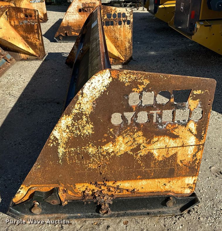 image for item DV5987 ProTech  IS10S skid steer snow pusher