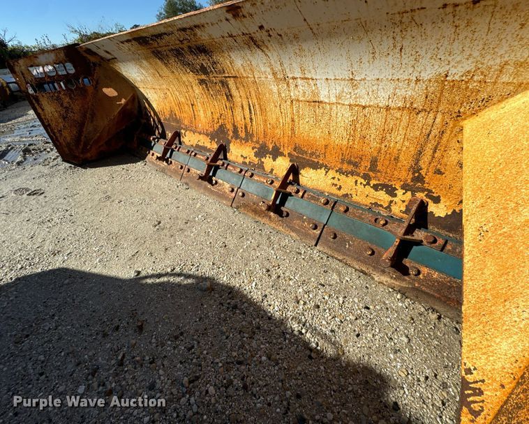 image for item DV5987 ProTech  IS10S skid steer snow pusher