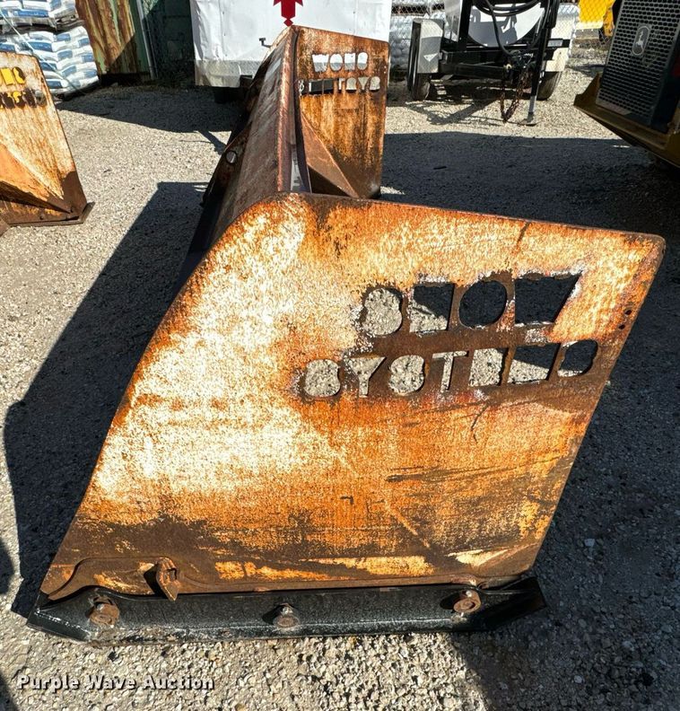 image for item DV5988 ProTech  IS10S skid steer snow pusher