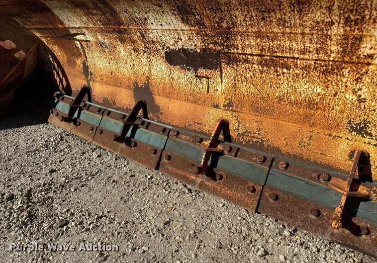 image for item DV5989 ProTech  IS10S skid steer snow pusher