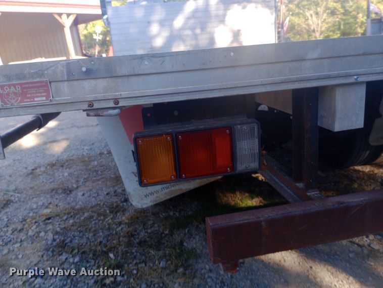 image for item DW0767 1996 Isuzu  NPR flatbed truck