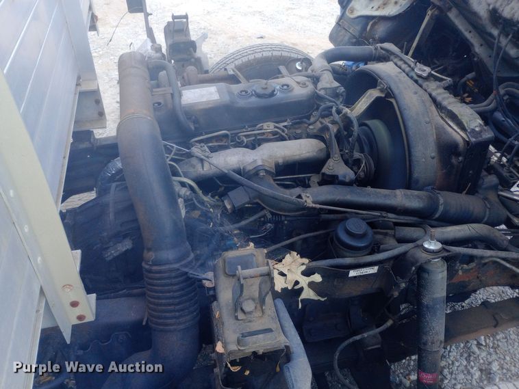 image for item DW0767 1996 Isuzu  NPR flatbed truck