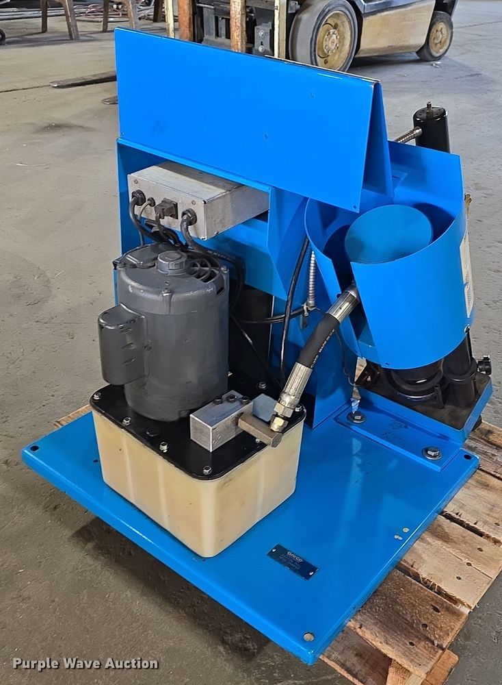 image for item DW3767 Dayco Eastman NP60 hose crimper