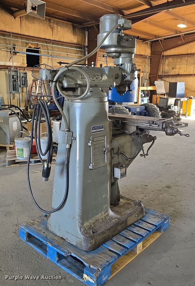 image for item DW3768 Bridgeport 151049 milling machine