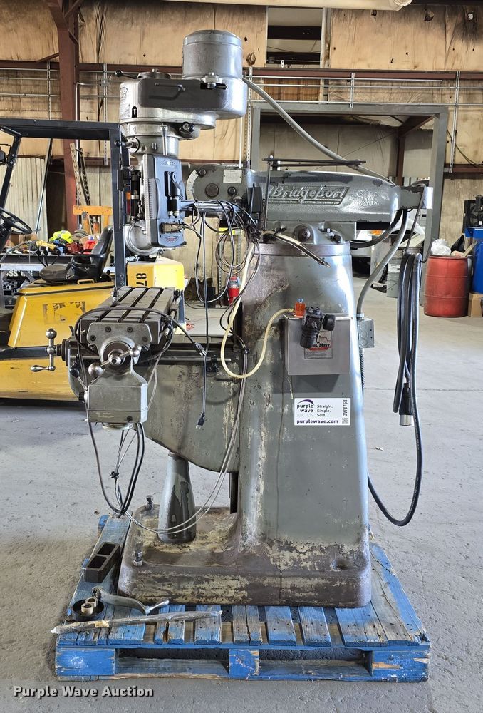 image for item DW3768 Bridgeport 151049 milling machine