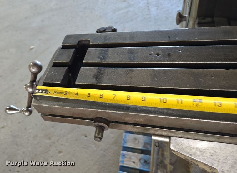 image for item DW3768 Bridgeport 151049 milling machine