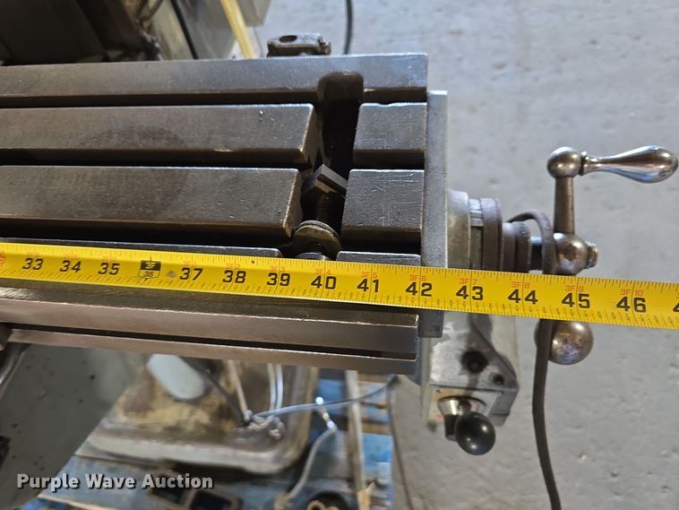 image for item DW3768 Bridgeport 151049 milling machine