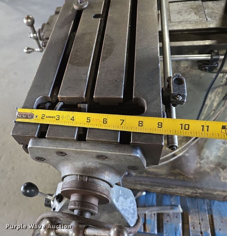 image for item DW3768 Bridgeport 151049 milling machine