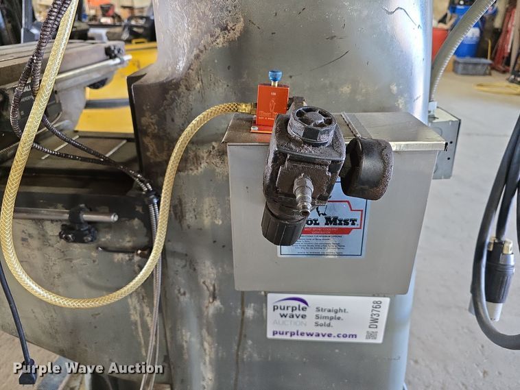 image for item DW3768 Bridgeport 151049 milling machine