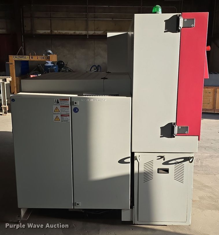 image for item DW3770 2015 Behringer HBE 321A metal cutting saw