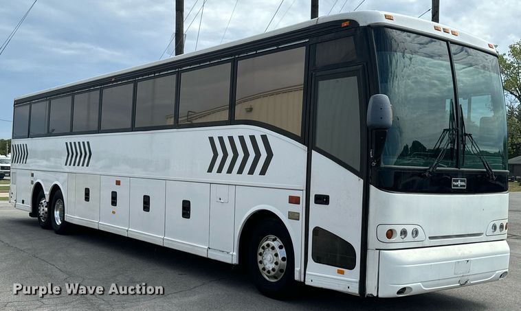 image for item DX1331 2000 Van Hool C2045 coach bus