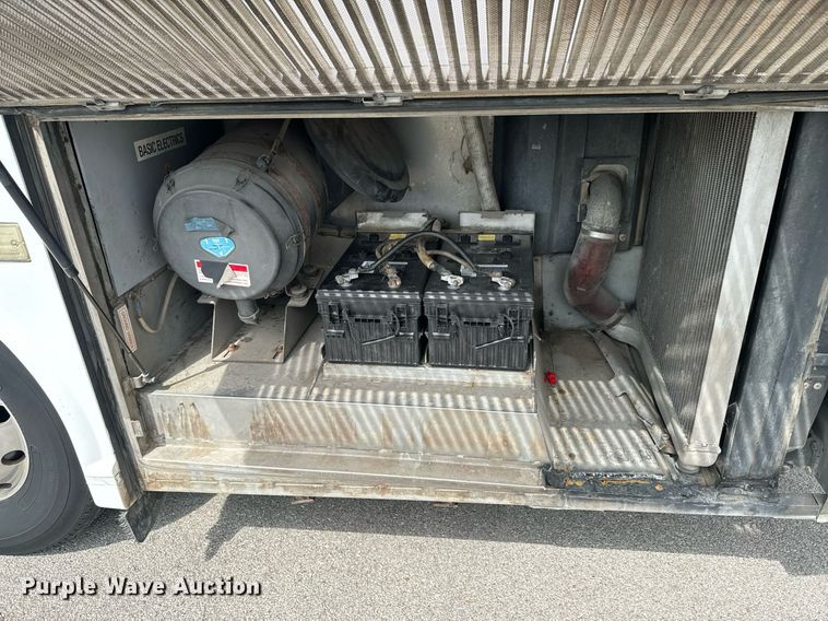 image for item DX1331 2000 Van Hool C2045 coach bus