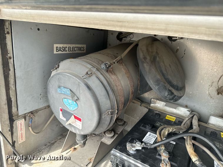 image for item DX1331 2000 Van Hool C2045 coach bus