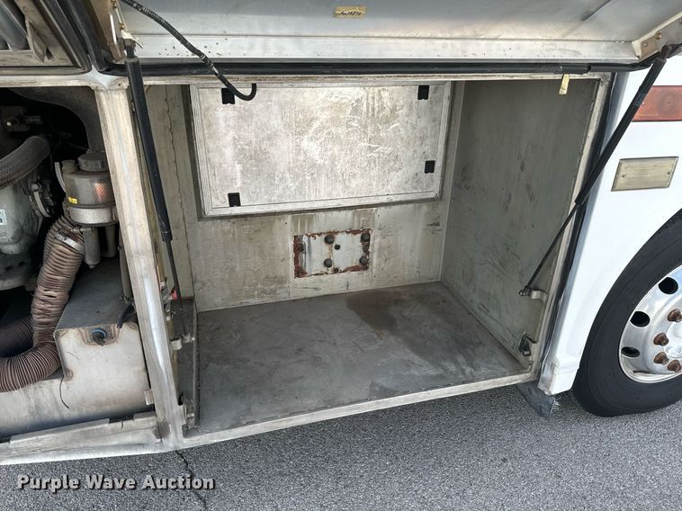 image for item DX1331 2000 Van Hool C2045 coach bus