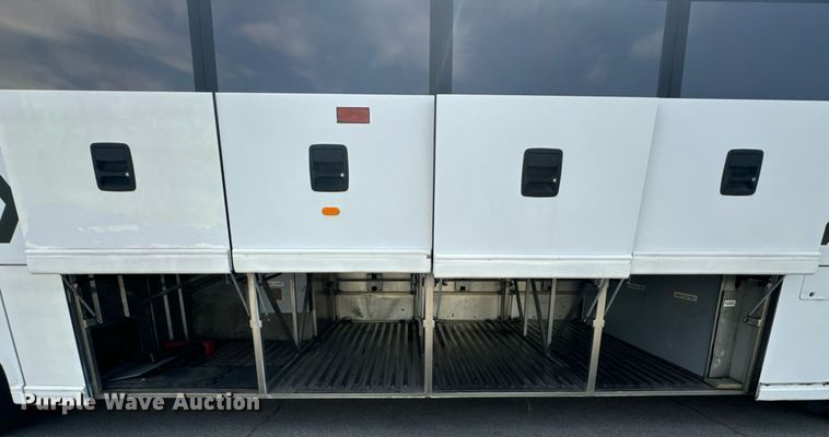 image for item DX1331 2000 Van Hool C2045 coach bus