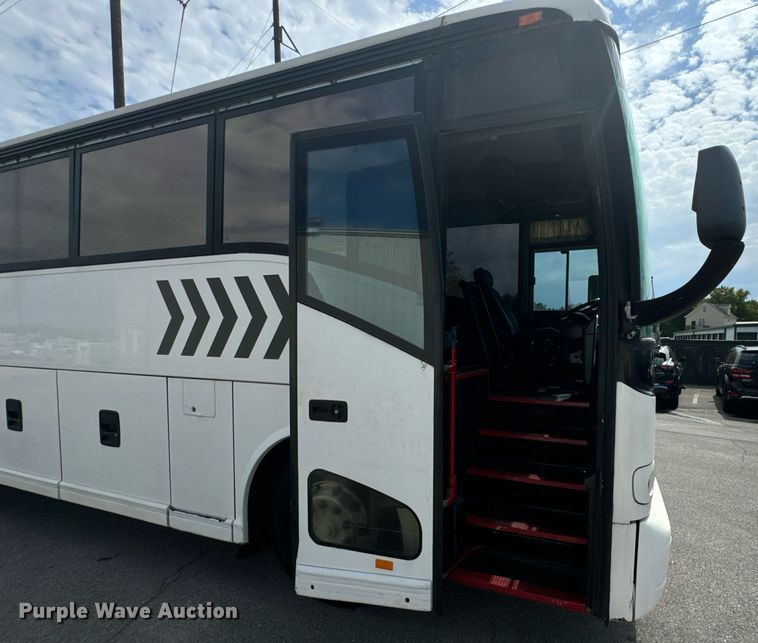 image for item DX1331 2000 Van Hool C2045 coach bus