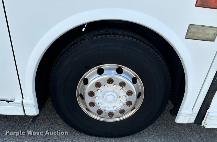 image for item DX1331 2000 Van Hool C2045 coach bus