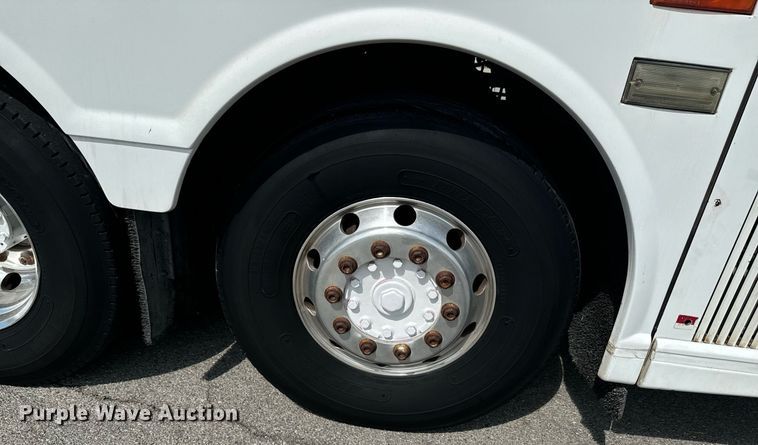 image for item DX1331 2000 Van Hool C2045 coach bus