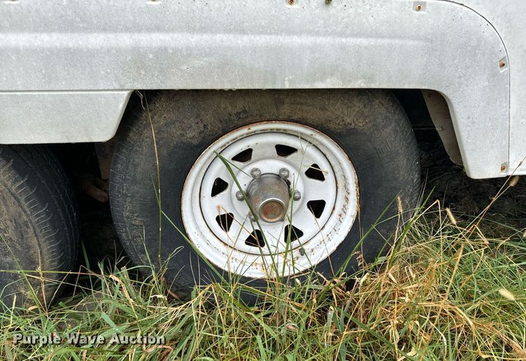 image for item DX1344 1996 Fleetwood Savannah 30 5X camper