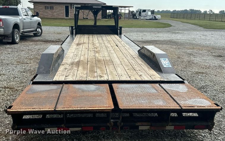 image for item DX1348 2017 Titan equipment trailer