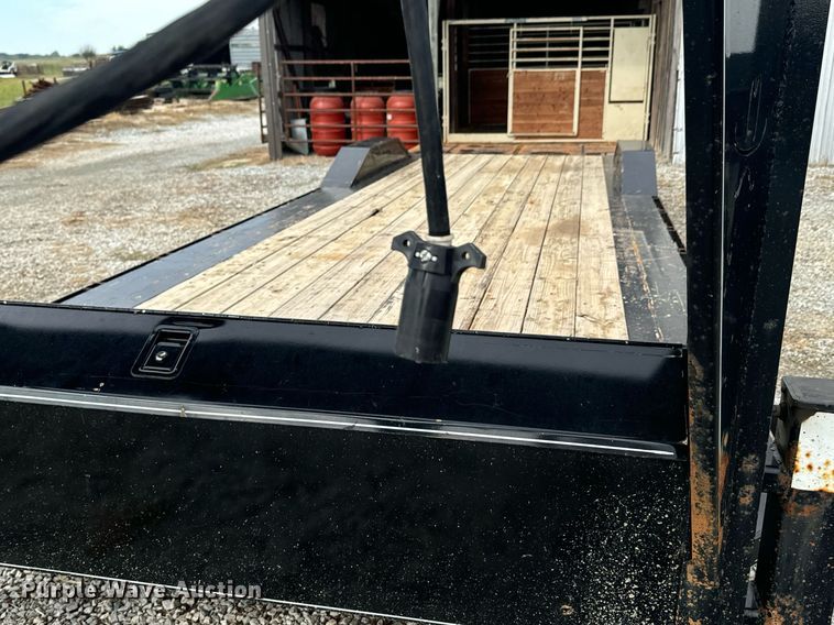 image for item DX1348 2017 Titan equipment trailer