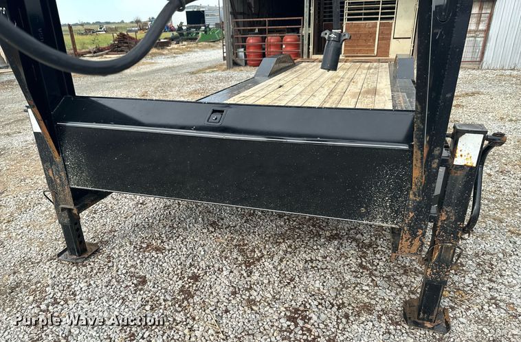 image for item DX1348 2017 Titan equipment trailer