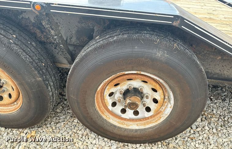 image for item DX1348 2017 Titan equipment trailer